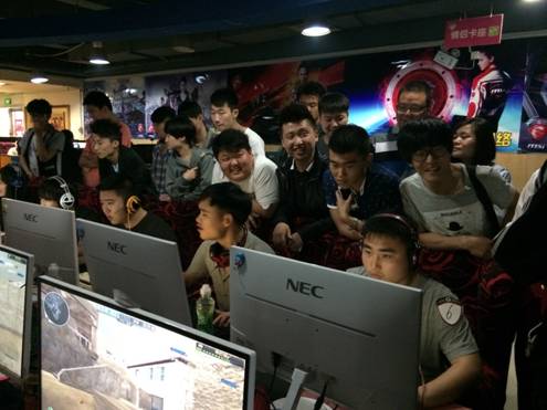 看到更多充 看到更多充