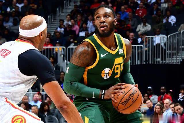 把球打回球 把球打回球