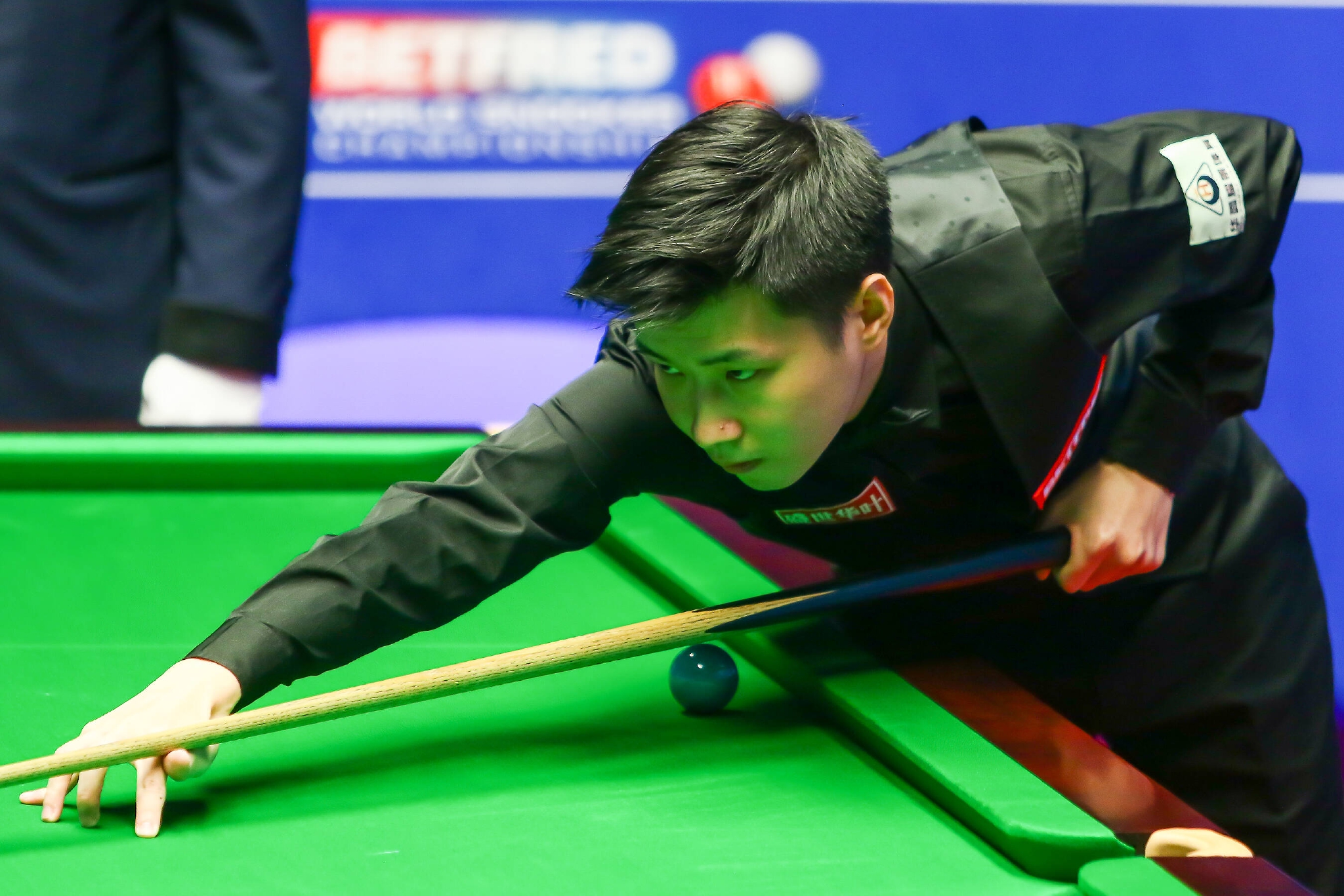 让防线多一 让防线多一